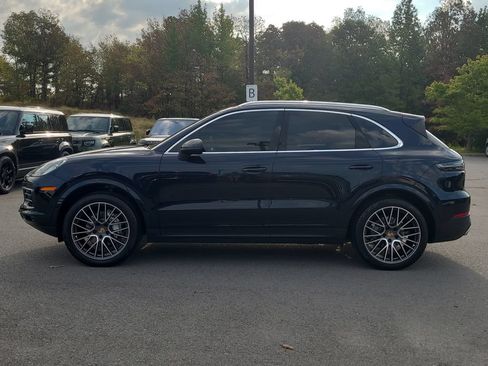 Used 2019 Porsche Cayenne AWD/4WD image 2
