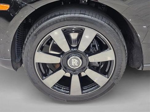 Used 2023 Rolls-Royce Cullinan w/ Interior Detailing Package AWD/4WD image 21