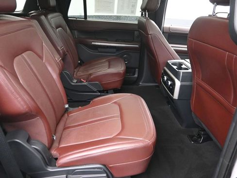 Used 2024 Ford Expedition Limited AWD/4WD image 8