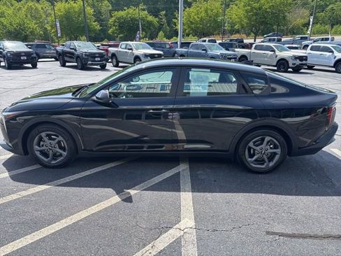 Used 2025 Kia K4 FWD image 2