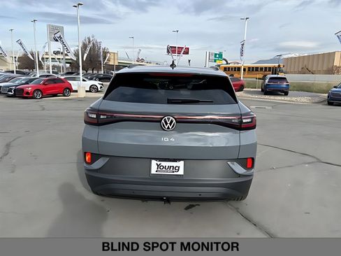 New 2026 Volkswagen ID.4 Pro image 4