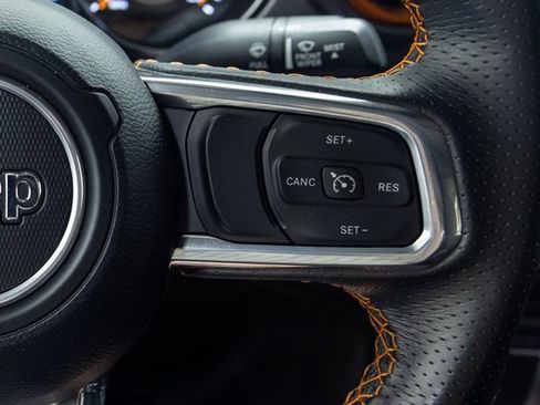 Used 2023 Jeep Gladiator Mojave image 18