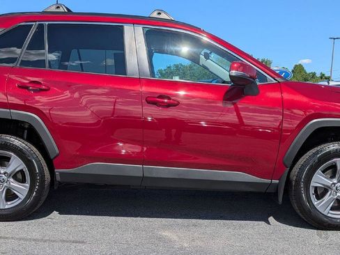 Used 2022 Toyota RAV4 XLE w/ Carpet Mat Package (TMS) AWD/4WD image 6