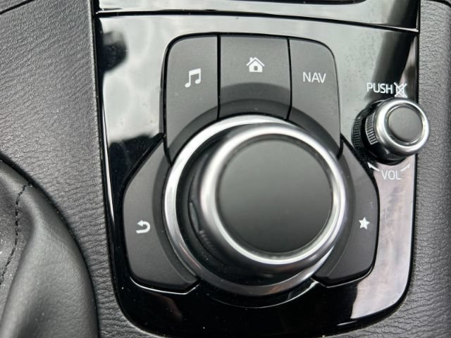 Used 2015 MAZDA MAZDA3 i Sport FWD image 24