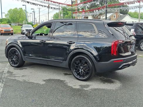 Used 2022 Kia Telluride EX w/ EX Premium Package image 5