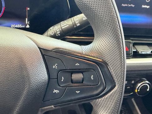 Used 2024 Chevrolet TrailBlazer LT w/ Driver Confidence Package FWD image 21