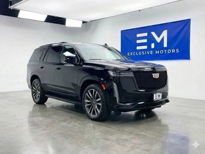 Used 2021 Cadillac Escalade ESV Sport w/ Driver Assist Tech Package