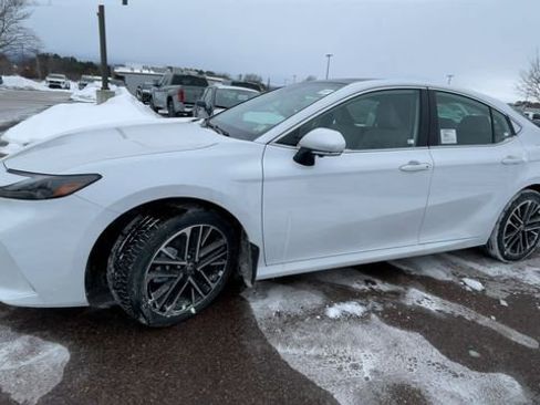 New 2026 Toyota Camry XLE image 6