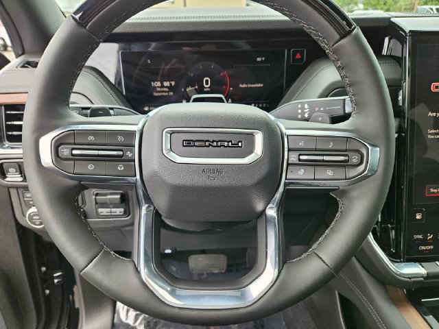 New 2026 GMC Yukon Denali w/ Denali Reserve Package AWD/4WD image 30