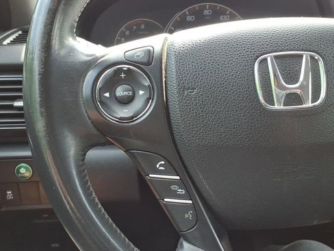 Used 2014 Honda Accord Sport image 9