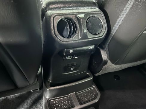 Used 2023 Jeep Wrangler Unlimited Sport AWD/4WD image 15