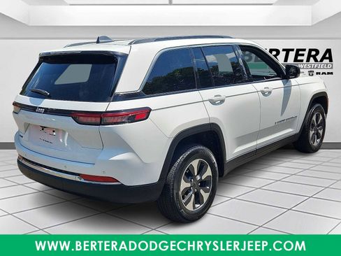 Used 2024 Jeep Grand Cherokee Limited 4xe image 6