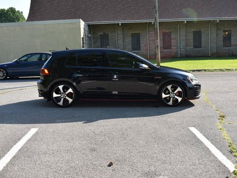 Used 2017 Volkswagen GTI Autobahn FWD image 8