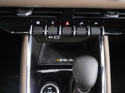 Used 2026 GMC Canyon Denali AWD/4WD image 28