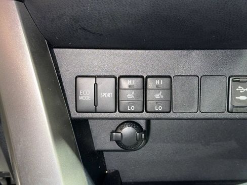 Certified 2017 Toyota RAV4 Limited w/ All Weather Liner Package AWD/4WD image 30