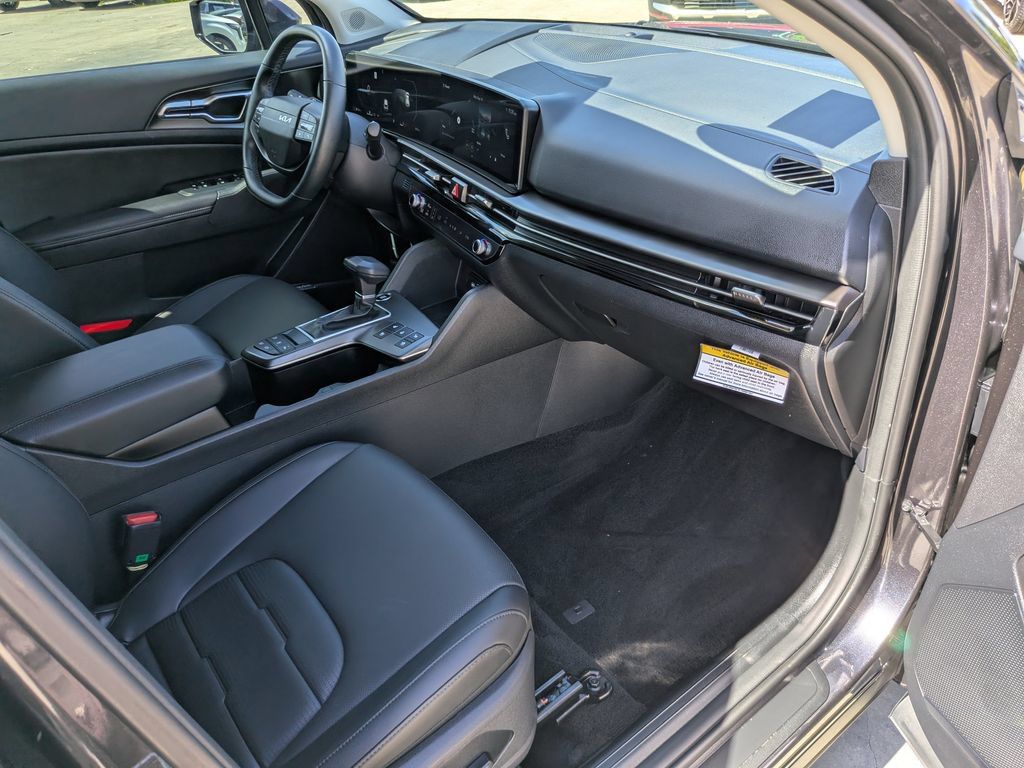 Certified 2026 Kia Sportage SX FWD image 14