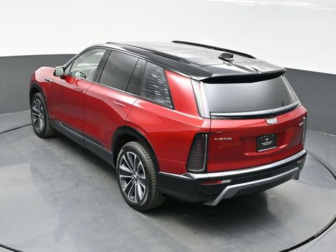 New 2026 Cadillac Vistiq Sport w/ LPO, Floor Liner Package image 29