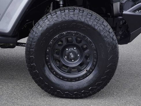 Certified 2020 Jeep Gladiator Rubicon AWD/4WD image 10