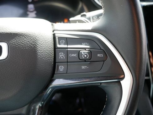 Used 2021 Jeep Grand Cherokee L Laredo AWD/4WD image 24