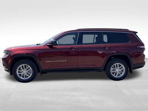 New 2025 Jeep Grand Cherokee L Laredo image 4