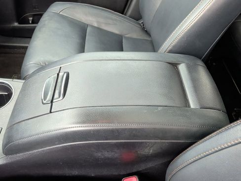 Used 2018 Toyota Highlander SE image 33