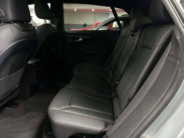 Used 2025 Audi Q8 Premium w/ Convenience Package AWD/4WD image 10