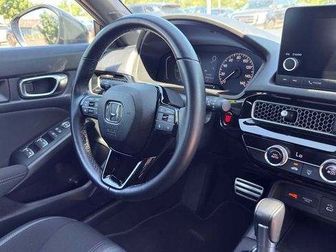 Used 2025 Honda Civic Sport image 29