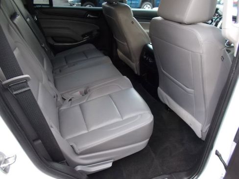 Used 2018 Chevrolet Tahoe LT w/ Luxury Package image 23