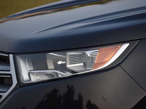 Used 2018 Ford Edge Titanium w/ Equipment Group 301A image 39