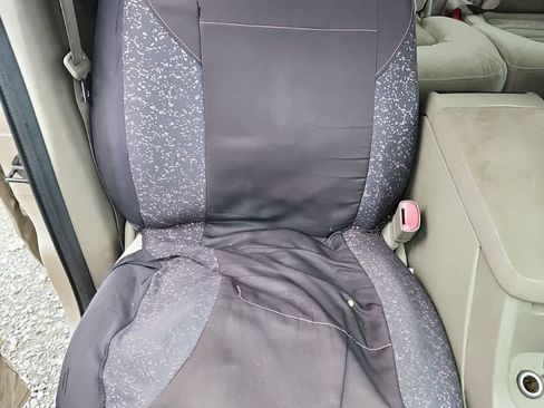 Used 2004 Ford Explorer XLT image 18