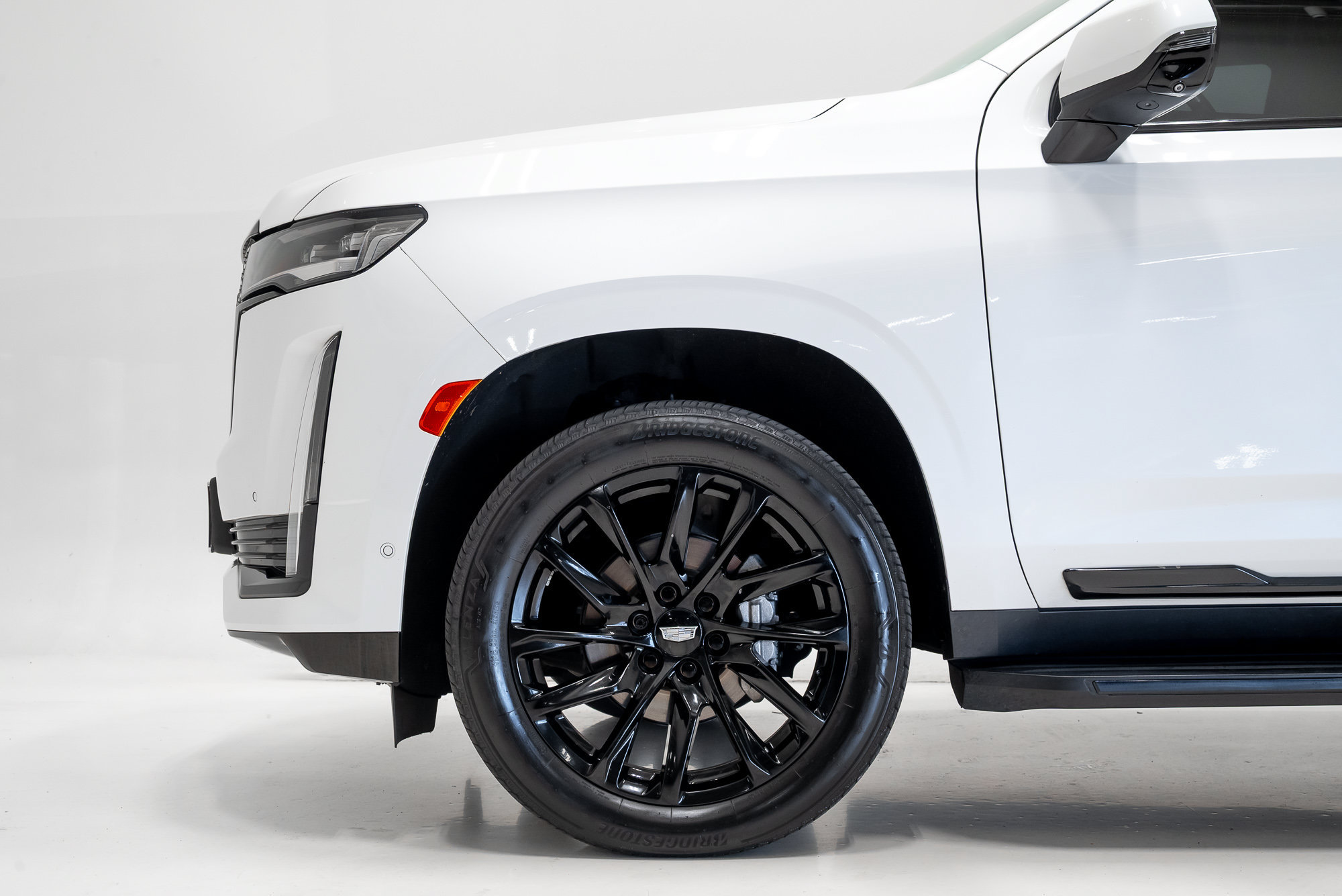 Used 2021 Cadillac Escalade Premium Luxury AWD/4WD image 31
