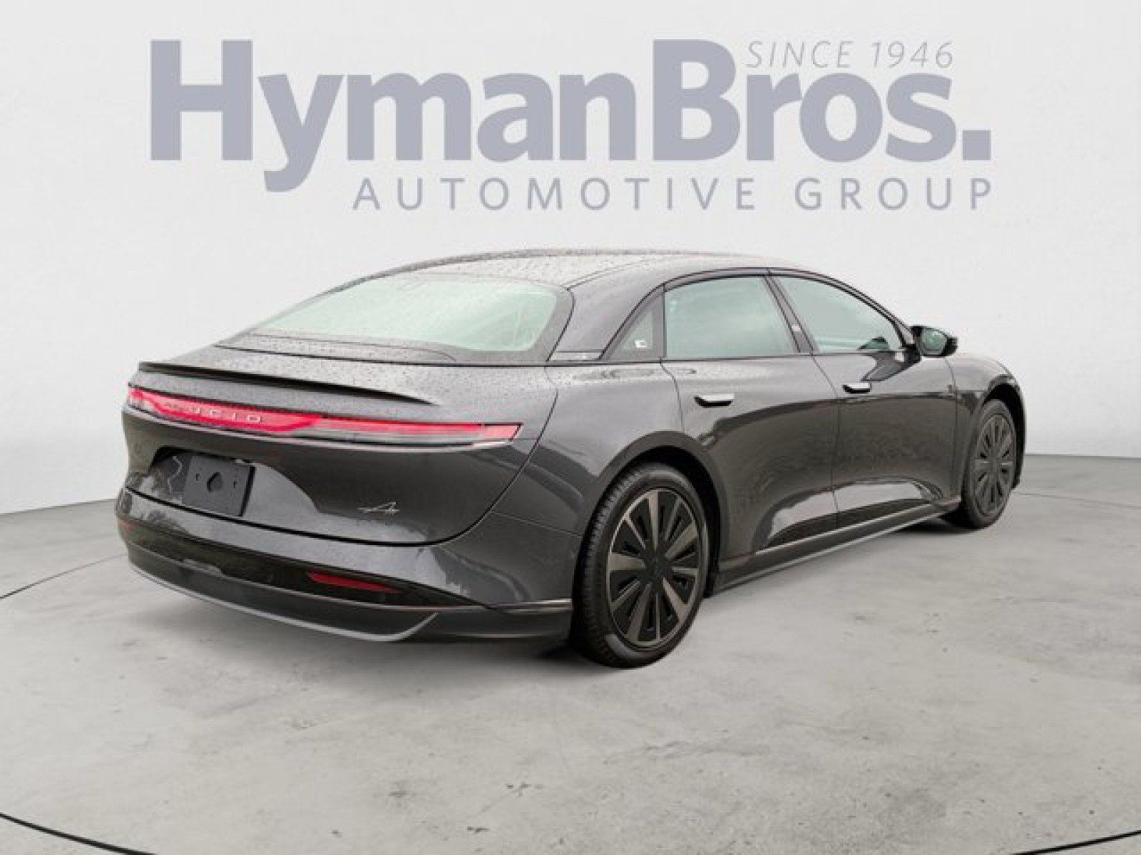 Used 2024 Lucid Air Pure RWD image 3