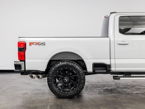 Used 2025 Ford F250 Lariat AWD/4WD image 25
