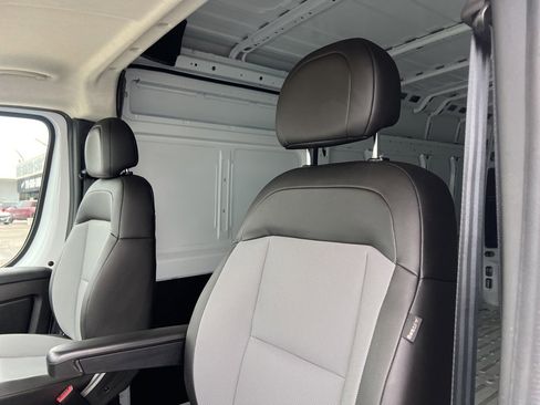 Used 2025 RAM ProMaster 3500 image 12