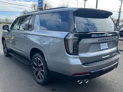 New 2026 Chevrolet Suburban RST w/ RST Capability Package AWD/4WD image 5