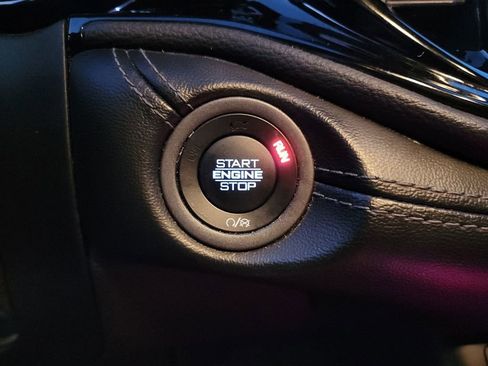 Used 2022 Dodge Durango GT image 24