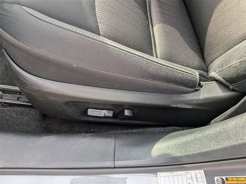 Used 2024 Nissan Altima 2.5 SV image 14