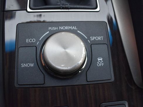Used 2015 Lexus LS 460 AWD w/ Comfort Package image 32