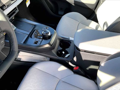 New 2026 Subaru Solterra Premium image 7