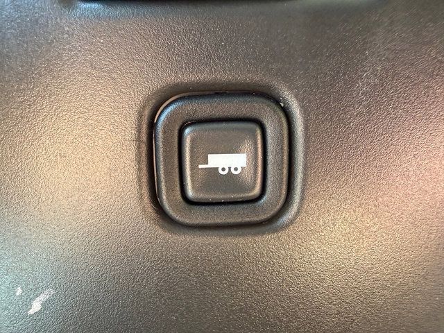 Used 2025 GMC Savana 2500 w/ Driver Convenience Package RWD image 21