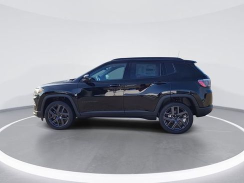 New 2026 Jeep Compass Latitude image 4