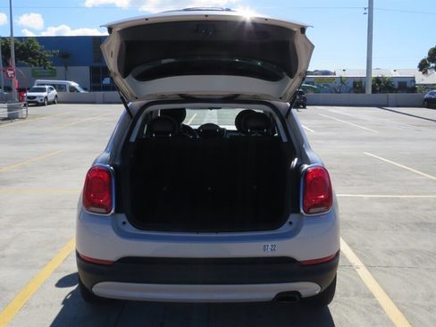 Used 2016 FIAT 500X Easy image 9