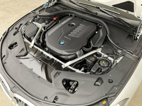 New 2026 BMW 840i Convertible w/ Comfort Seating Package image 33