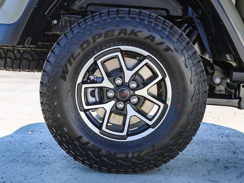 New 2026 Jeep Gladiator Rubicon AWD/4WD image 12