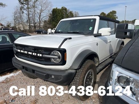 Used 2022 Ford Bronco Outer Banks w/ Sasquatch Package image 4