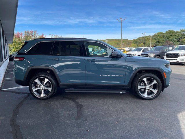 Used 2026 Jeep Grand Cherokee Limited AWD/4WD image 4