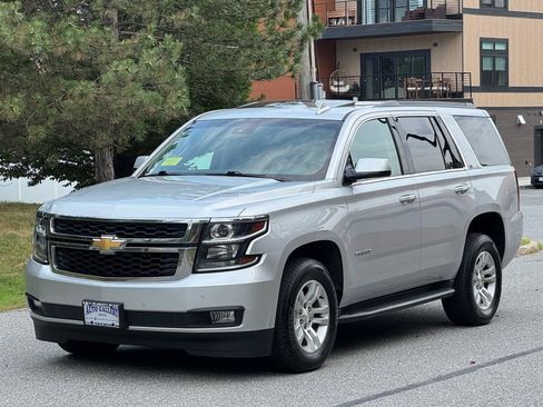 Used 2017 Chevrolet Tahoe LT AWD/4WD image 3