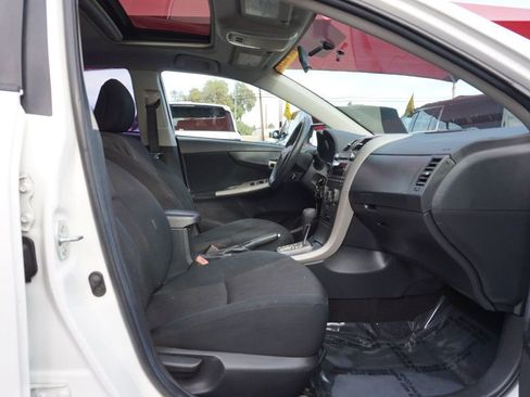 Used 2011 Toyota Corolla S image 19