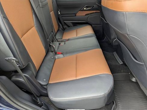Used 2024 Lexus GX 550 w/ Accessory Package (2T) AWD/4WD image 21