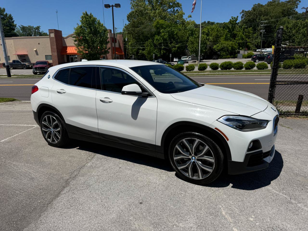 Used 2018 BMW X2 xDrive28i w/ Convenience Package AWD/4WD image 2